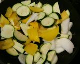 A picture of step 3 of Marinated Chicken with Summer Vegetable.