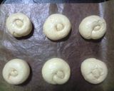 A picture of step 5 of Kneaded in a Bread Machine: Brown Sugar Bread & Brown Sugar-Kinako Bread.