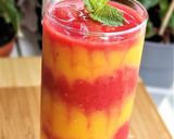 A picture of step 4 of Mango Strawberry Cooler.