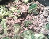 A picture of step 1 of Meaty, Cheesy, Broccoli.