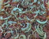 Foto langkah ke 8 dari resep Pizza praktis tanpa diuleni.