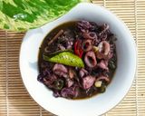 Foto langkah ke 3 dari resep Cumi bumbu hitam saus tiram.