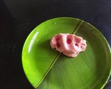 A picture of step 4 of Red-heart Cookies.
