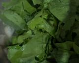 Foto langkah ke 2 dari resep Daun So Tahu Masak Santan.