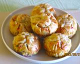Zöldséges, kolbászos muffin recept fázis 4 fotója