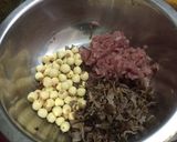 Hình bước làm 2 của món Vịt tiềm hạt sen