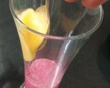 A picture of step 4 of Layered P & P Mocktail.