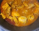 Foto langkah ke 4 dari resep Ayam Kuah Merah Berempah.