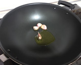 Foto del paso 1 de la receta: Hojaldre de espinacas con queso