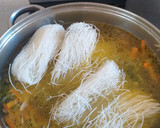 Foto del paso 5 de la receta: Sopa de fideos cantonesa