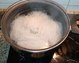 Foto del paso 4 de la receta: Fideos de arroz con almejas y gambas