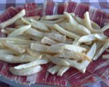 Foto del paso 2 de la receta: Huevos rotos con jamón de bellota y aceite de trufa