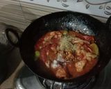 A picture of step 5 of Jhat pat karahi.