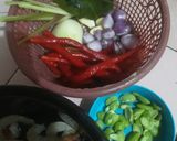 Foto langkah ke 1 dari resep Sambal Goreng Udang Pete.
