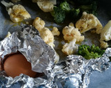 Foto del paso 1 de la receta: Brócoli, coliflor y huevo al horno