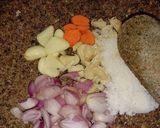 Foto langkah ke 2 dari resep Pepes Patin Bumbu Kuning.