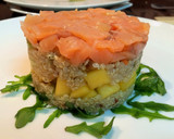 Foto del paso 4 de la receta: Tartar de salmón, mango y quinoa