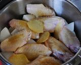 A picture of step 3 of Pressure Cooked Tender Chicken Wings and Daikon.