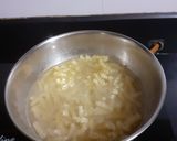 A picture of step 1 of Cheesey pasta fusilli.
