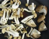 A picture of step 4 of The Best Japanese-Style Hamburger Patties with Mushroom Sauce.