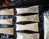 A picture of step 11 of Crunchy chicken filo cigars.