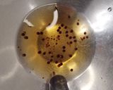 Foto del passaggio 7 della ricetta Polpetta con cuore alla coque, salsa alla zucca, spuma di parmigiano e caviale di aceto balsamico