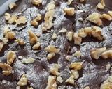 A picture of step 4 of Walnut brownie ice cream stuffed melting ball dessert.