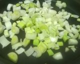 A picture of step 2 of Nasi goreng or savoury rice.