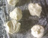 A picture of step 3 of Cream Cheese Chilled Daifuku.