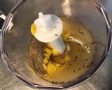 Une image de l'étape 3 de Sauce salade au Melfor, citron, épices et ciboulette.