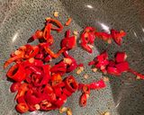 A picture of step 2 of Fried Chicken Wings with Fish Sauce.