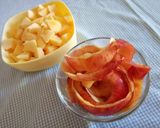 Foto del paso 1 de la receta: Bizcocho con cáscaras de manzanas