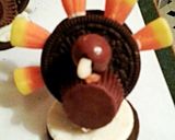 A picture of step 5 of Tinklee's Candy Turkeys.