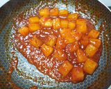 Tüzes édes-savanyú ananász recept fázis 2 fotója