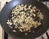 Foto del passaggio 1 della ricetta Strozzapreti con cavolfiore e salsa di alici