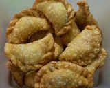 Foto langkah ke 8 dari resep Pastel Mini Isi Abon *sinemaru*.