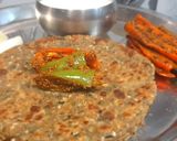 A picture of step 4 of Bajra Thepla.