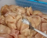 Foto langkah ke 1 dari resep Tumis Ayam Mentega.