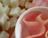 A picture of step 1 of Flower Shaped Ham Cups.
