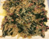 Foto del paso 3 de la receta: 432. Hojaldre de espinacas y cebolla caramelizada (principal pasta)