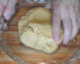 Foto del paso 4 de la receta: Halwa Hilal dulce con forma de media luna/fácil y rápido