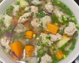 A picture of step 4 of Ground Meat Soup.