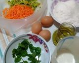 Foto del paso 1 de la receta: Pan de zapallito verde y zanahoria y hojas de menta fresca (dulce)