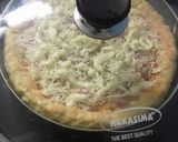 Foto langkah ke 4 dari resep Pizza homemade.