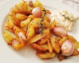 Foto del paso 5 de la receta Patatas cantoneras con ajos fritos al aroma de tomillo