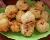 Foto langkah ke 6 dari resep Hanya menggunakan 2 Bahan, Cemilan Bola-bola Singkong.