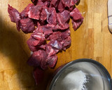 Foto del paso 2 de la receta: Ternera en salsa