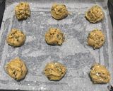 Foto langkah ke 3 dari resep Chocolate Chip Cookies.