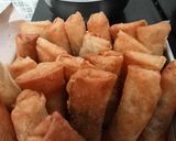 Foto langkah ke 5 dari resep 219. Lumpia pisang coklat.