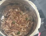 A picture of step 5 of Methi matar pulao.